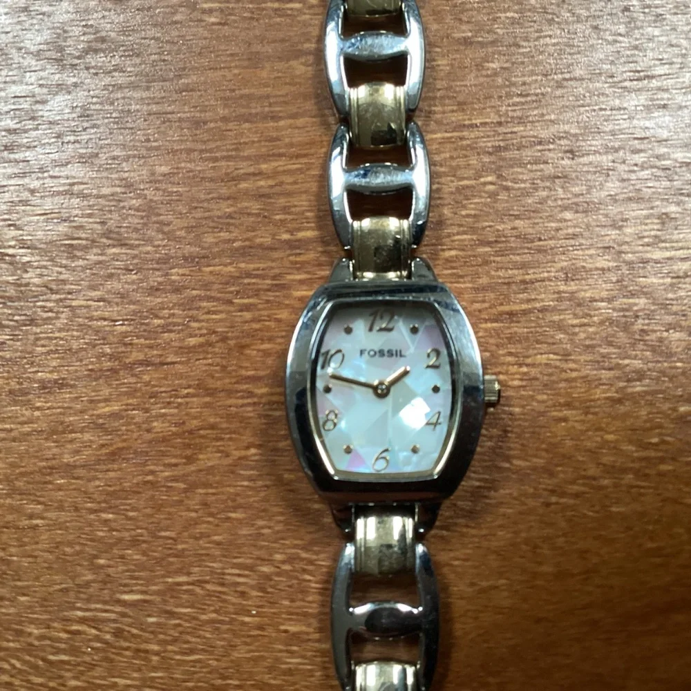 Fossil Women’s Watch ES 1427 MOP Mosaic Silver Gold-tone 20 mm